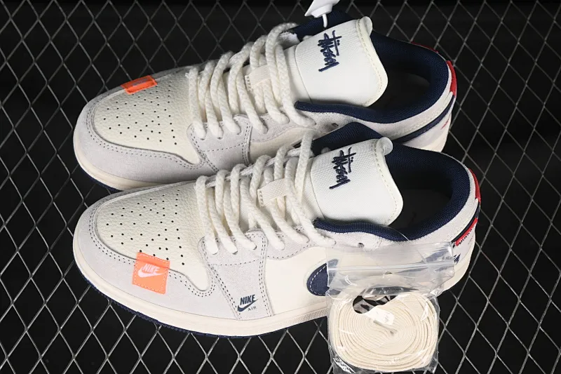 All categories Air Jordan Jordan series basketball shoes Air Jordan 1 Low high-end customized low-top sneakers Air Jordan 1 Low AJ1 Joe 1 Stussy joint pig eight dark blue hook high-end customized low-top retro basketball shoes YX5066-303